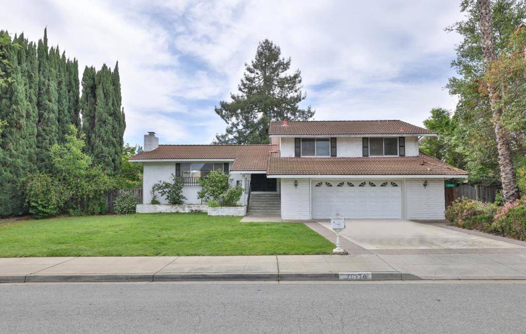 Saratoga, CA 95070,20774 Meadow Oak RD