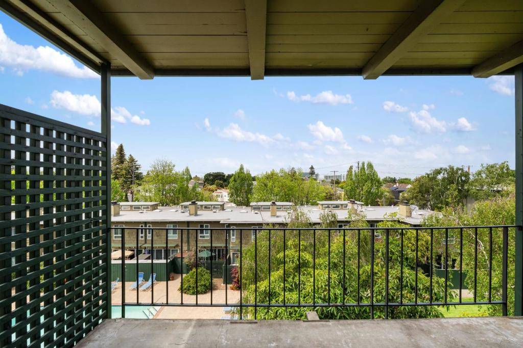 San Mateo, CA 94401,932 Peninsula AVE #409