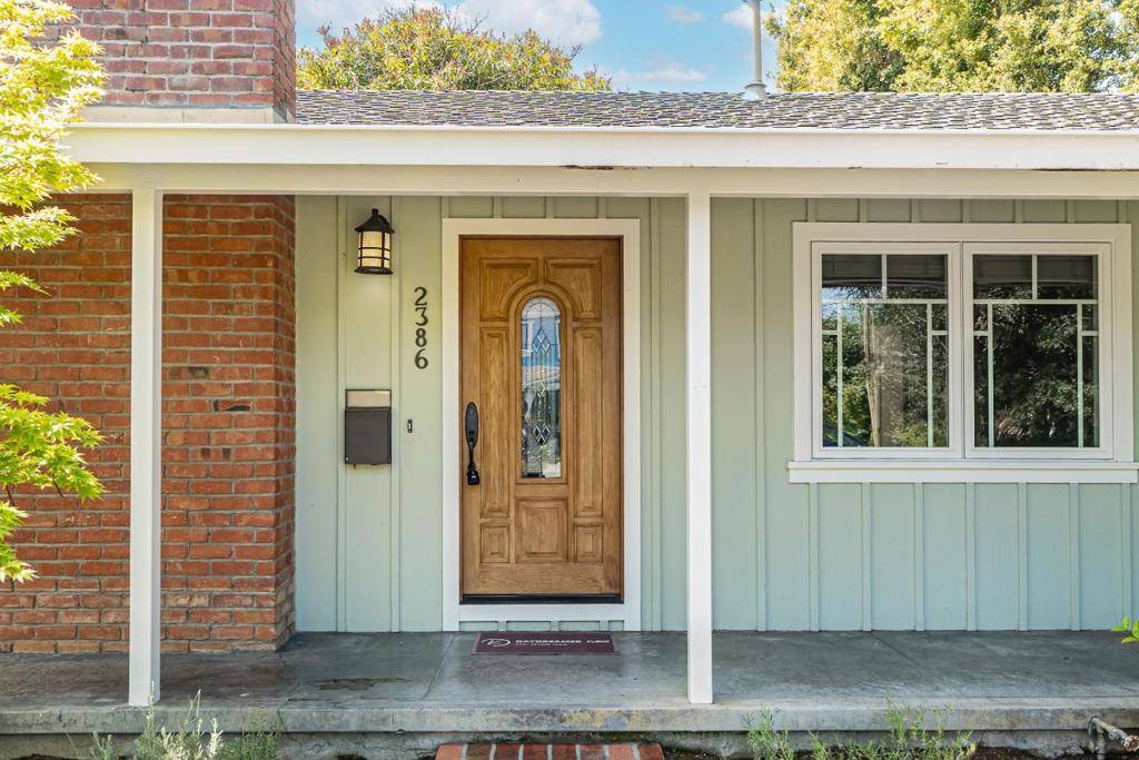 Palo Alto, CA 94303,2386 Santa Catalina ST