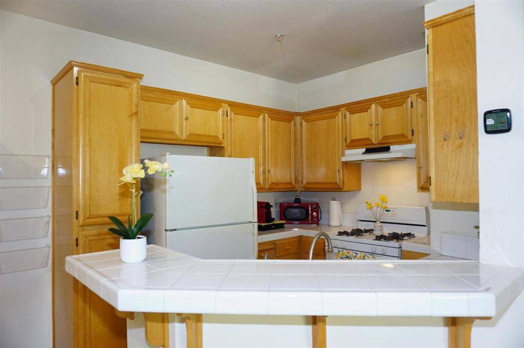San Jose, CA 95136,3310 City Lights PL