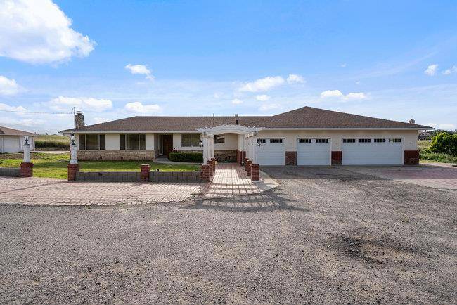 Hollister, CA 95023,1080 Fairview RD