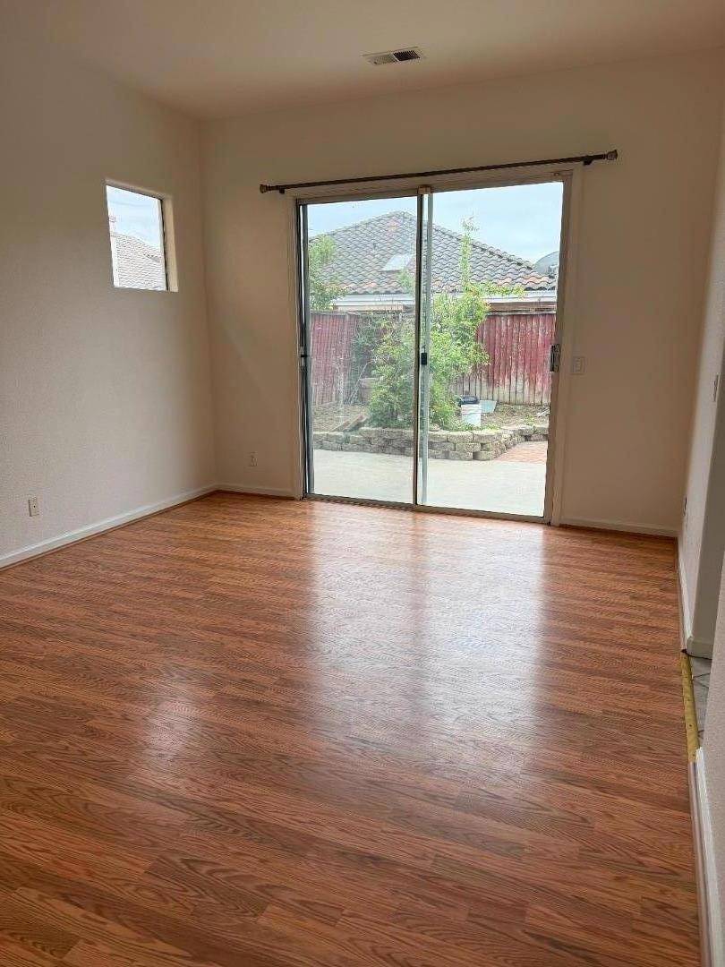 Salinas, CA 93906,322 Riesling WAY