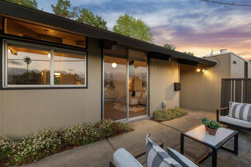 San Mateo, CA 94402,1719 Yorktown RD
