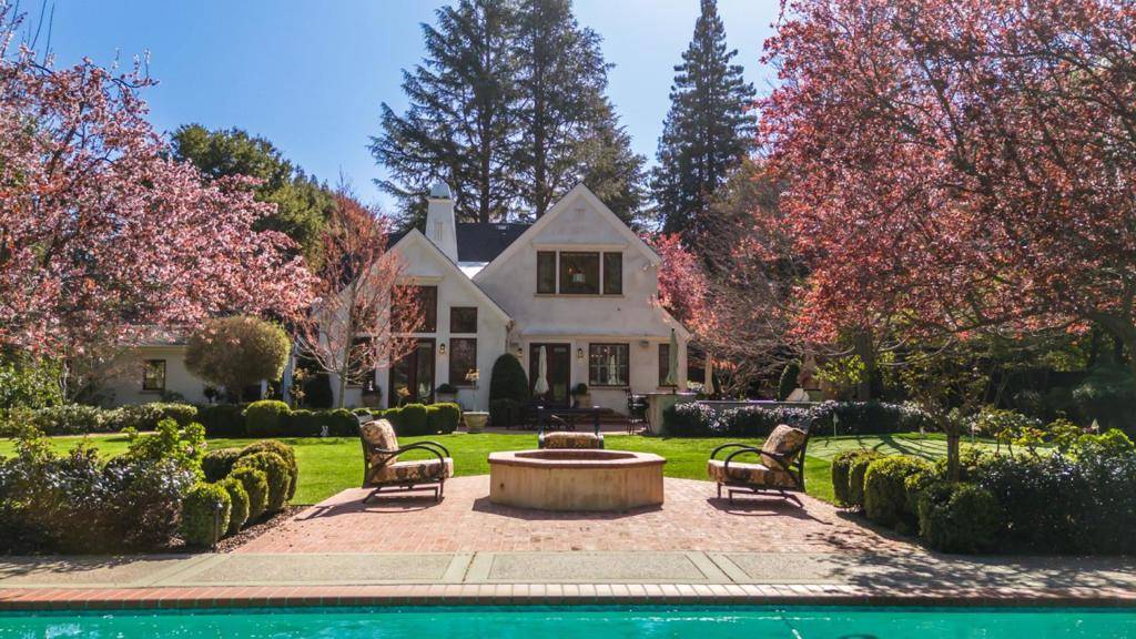 Atherton, CA 94027,118 Almendral AVE