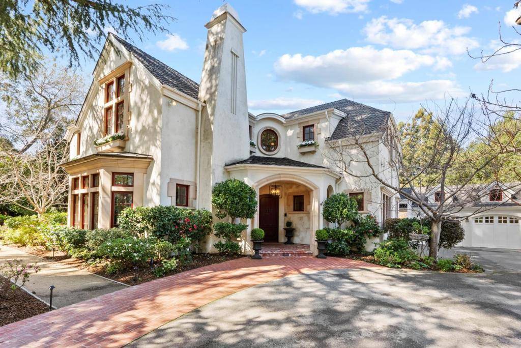 Atherton, CA 94027,118 Almendral AVE