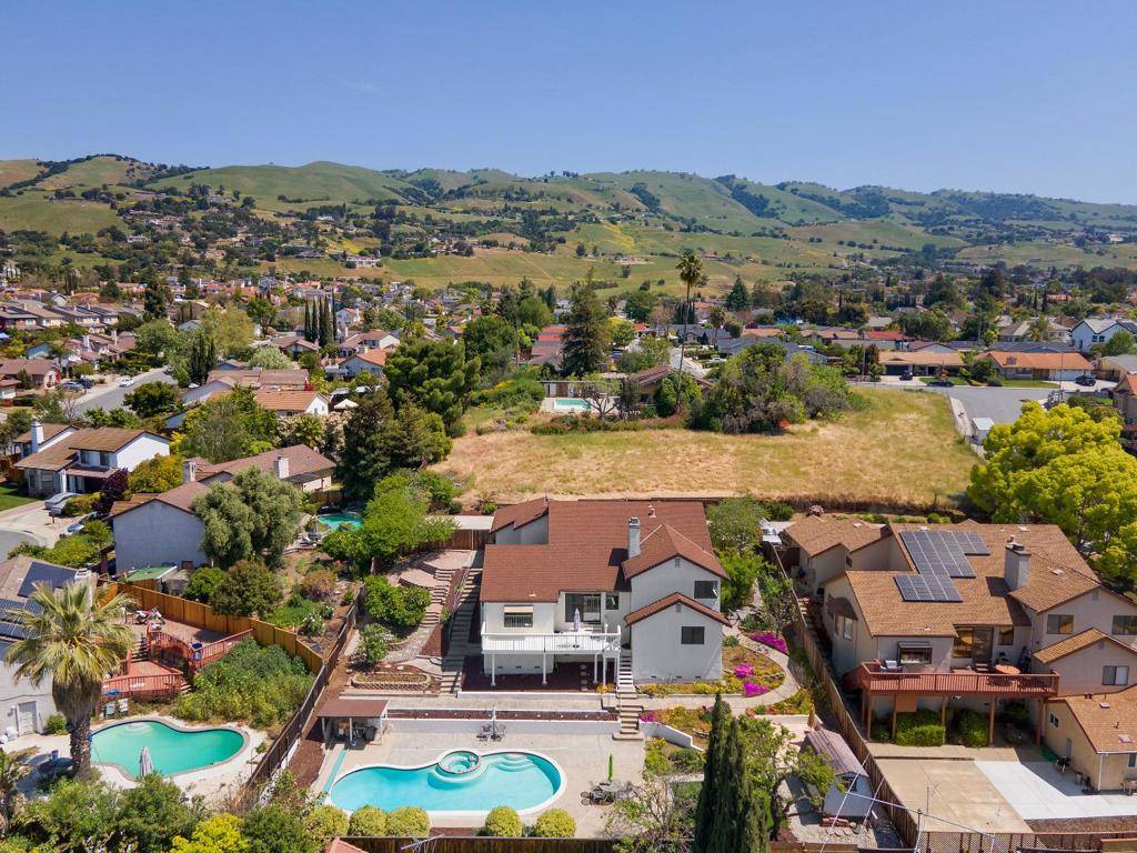 San Jose, CA 95148,3427 San Saba DR