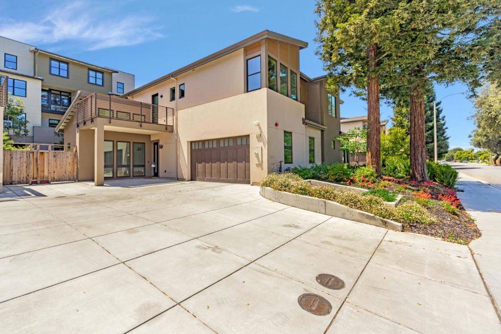 Sunnyvale, CA 94086,826 W Olive AVE
