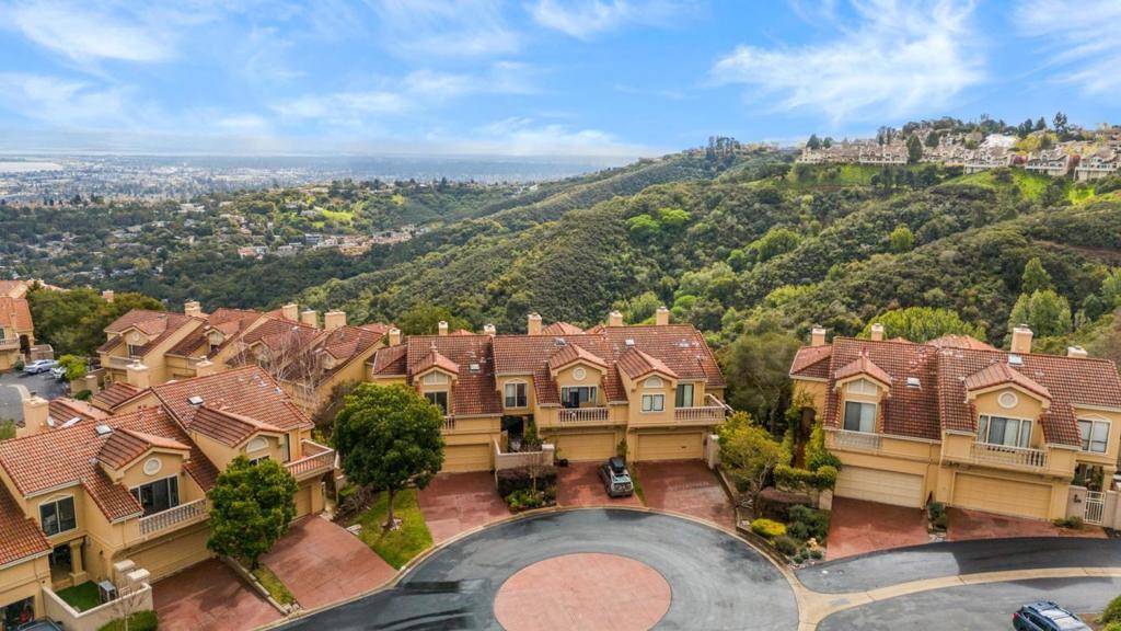 San Carlos, CA 94070,9 Mayflower LN