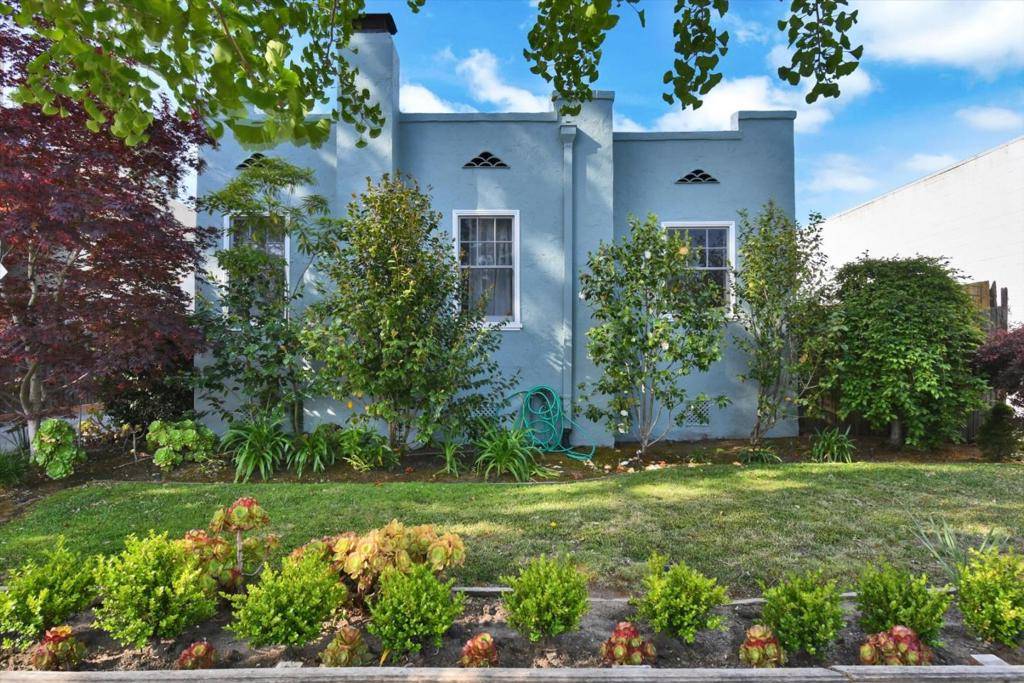 Burlingame, CA 94010,1137 Capuchino AVE