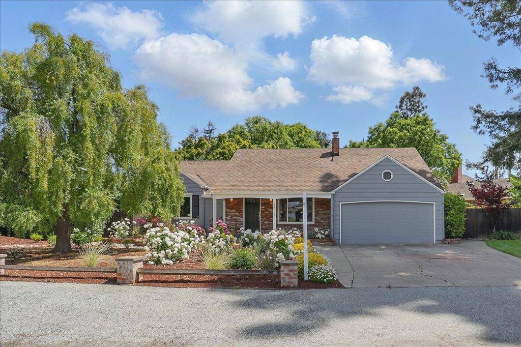 Los Altos, CA 94024,1633 Dallas CT