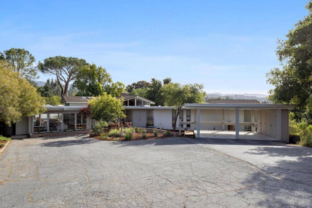 Los Altos Hills, CA 94022,12675 La Cresta DR
