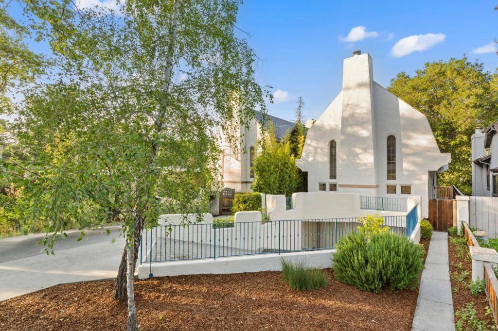 Palo Alto, CA 94306,2095 Bowdoin ST