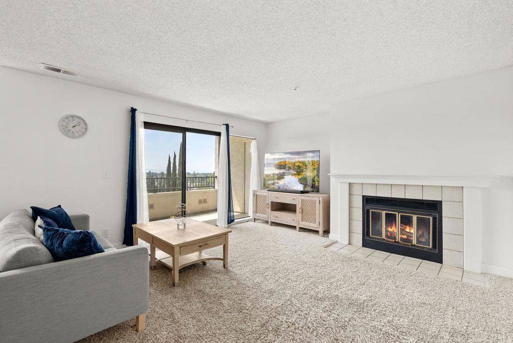 Hayward, CA 94541,22012 Sevilla RD #109