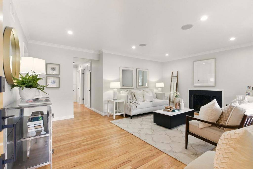 South San Francisco, CA 94080,1231 Douglas WAY