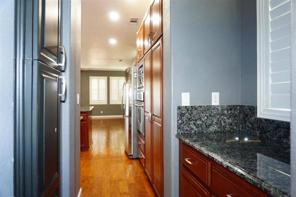 334 Honeybell ST Los Banos, CA 93635
