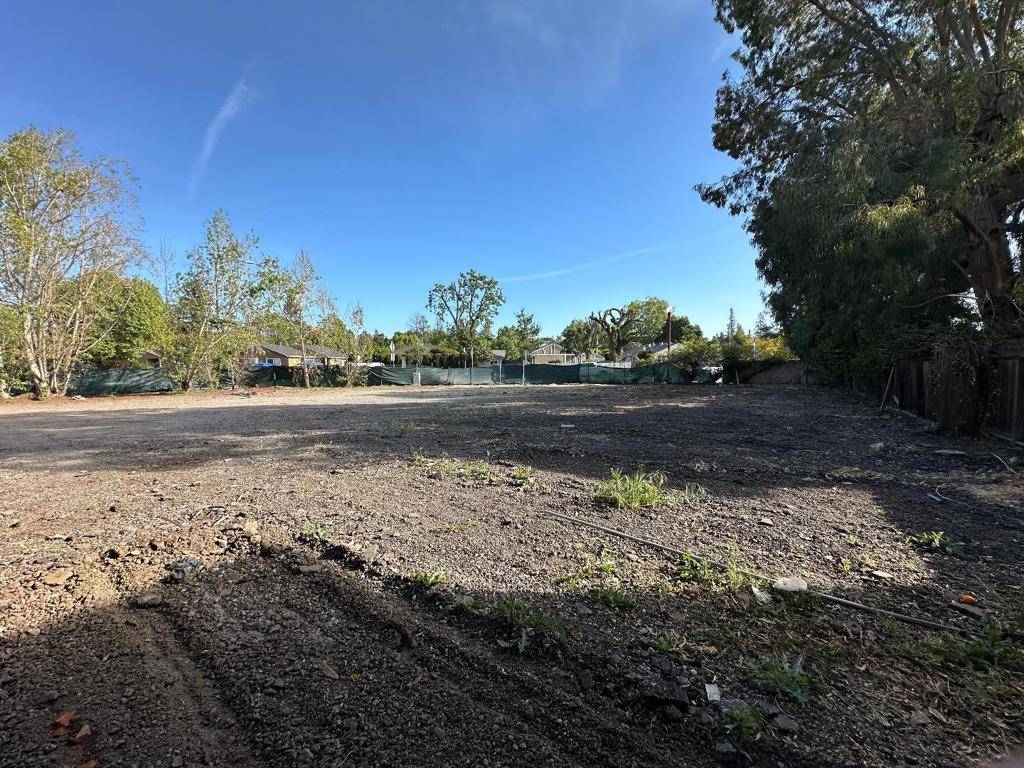 Menlo Park, CA 94025,301 6th AVE