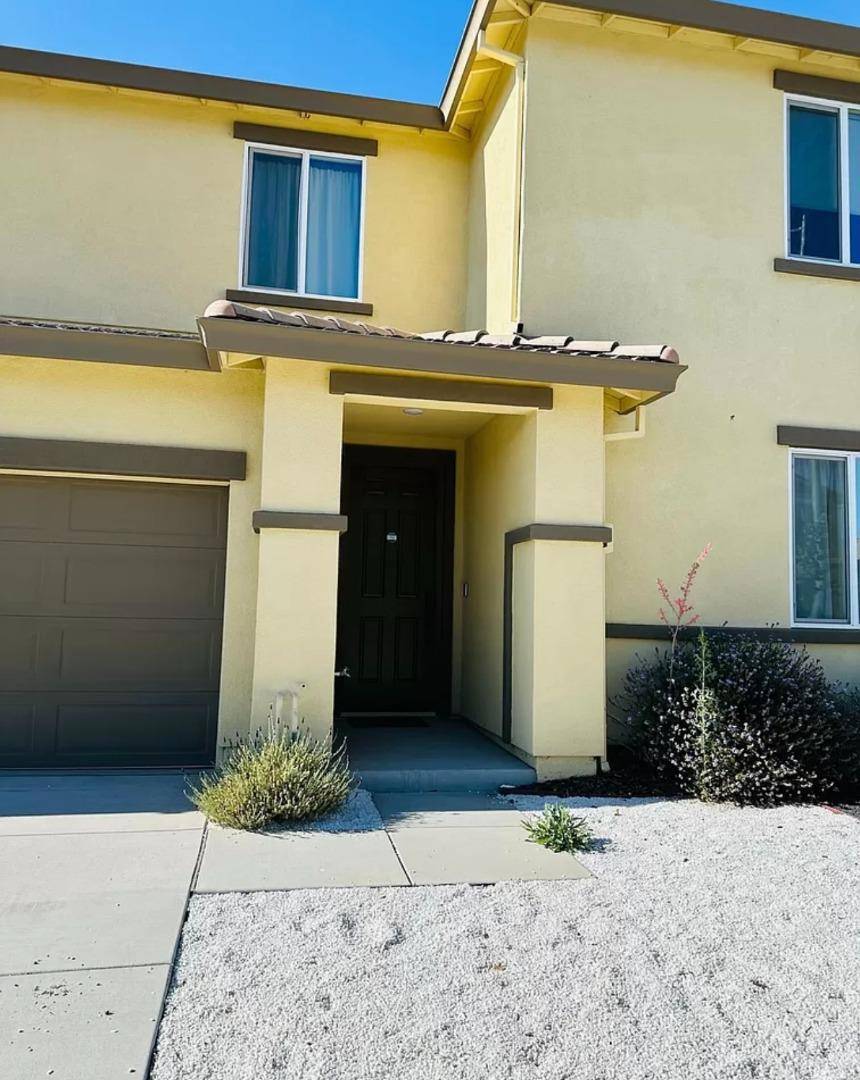 Hollister, CA 95023,2030 Rosewood DR