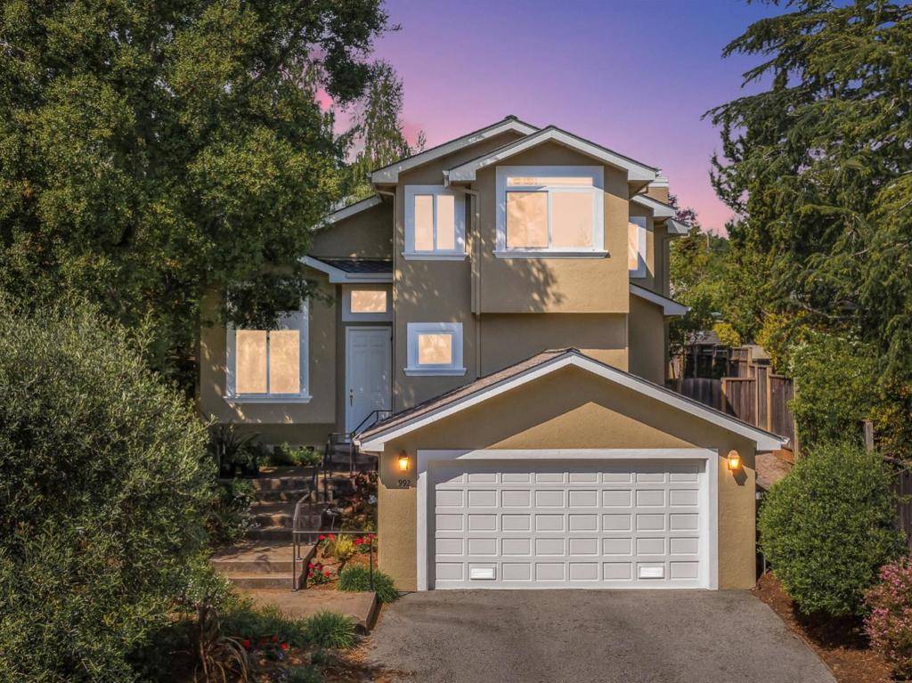 Redwood City, CA 94062,992 Lakeview WAY