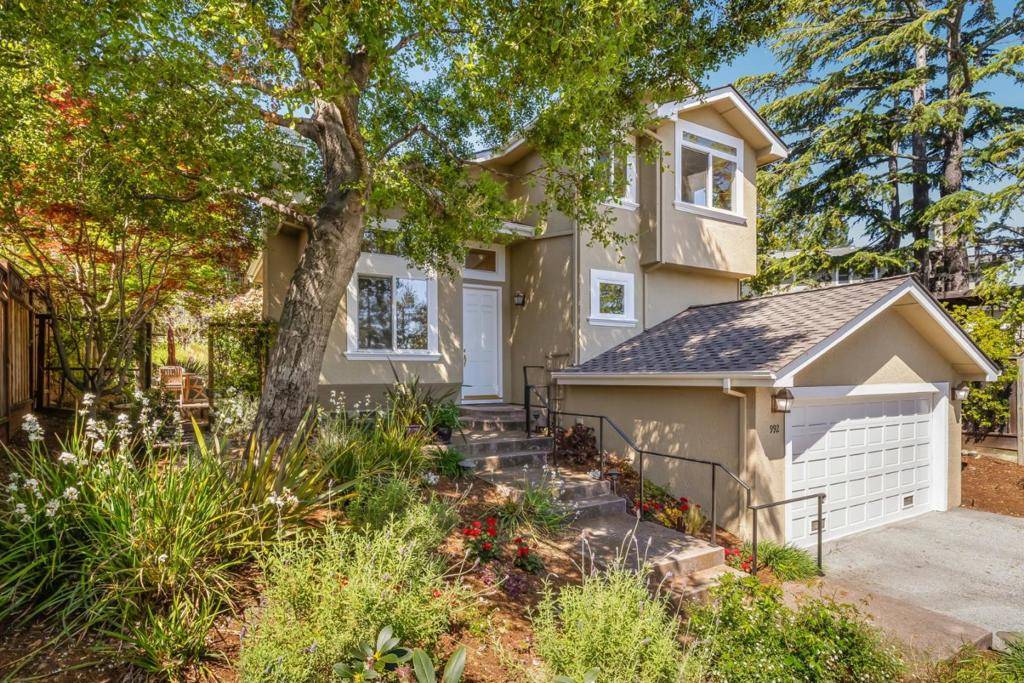 Redwood City, CA 94062,992 Lakeview WAY