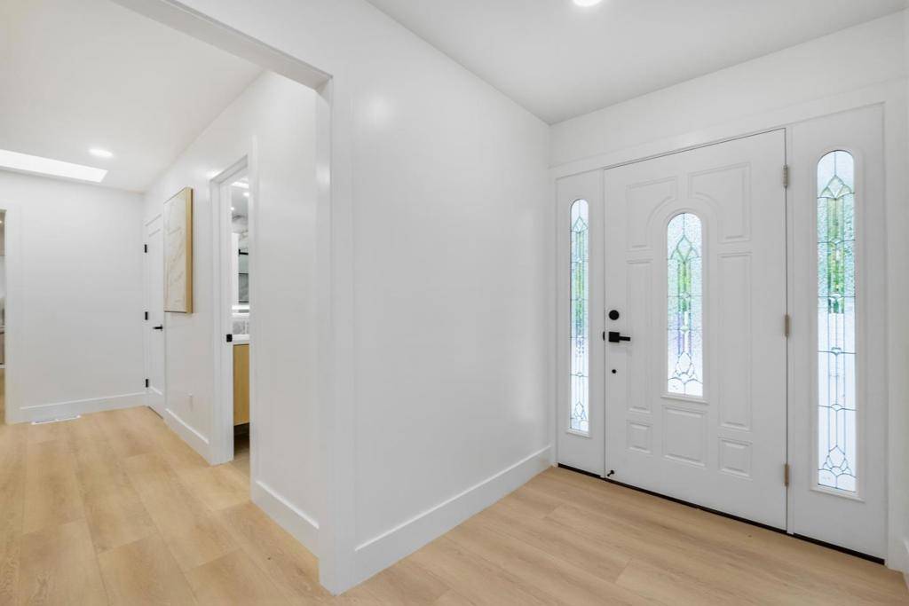 Orinda, CA 94563,3 Harran CIR