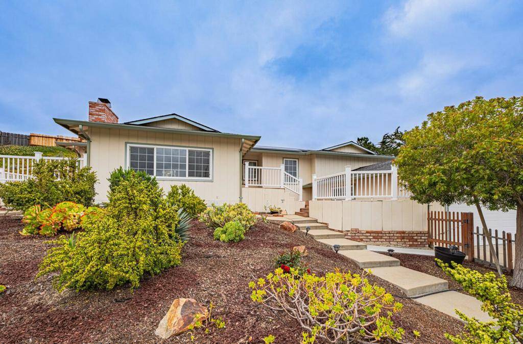 Seaside, CA 93955,9 Harrow Court