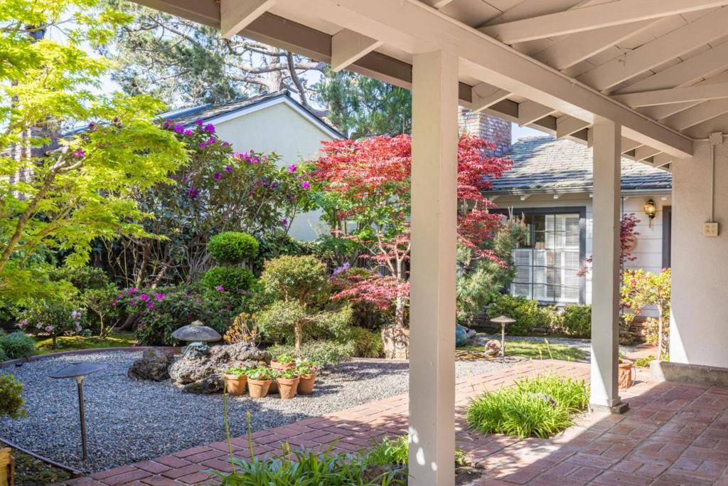 Carmel, CA 93921,0 Lincoln 3 NW of 11th