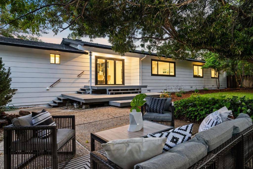 Los Altos, CA 94024,2344 Deodara DR