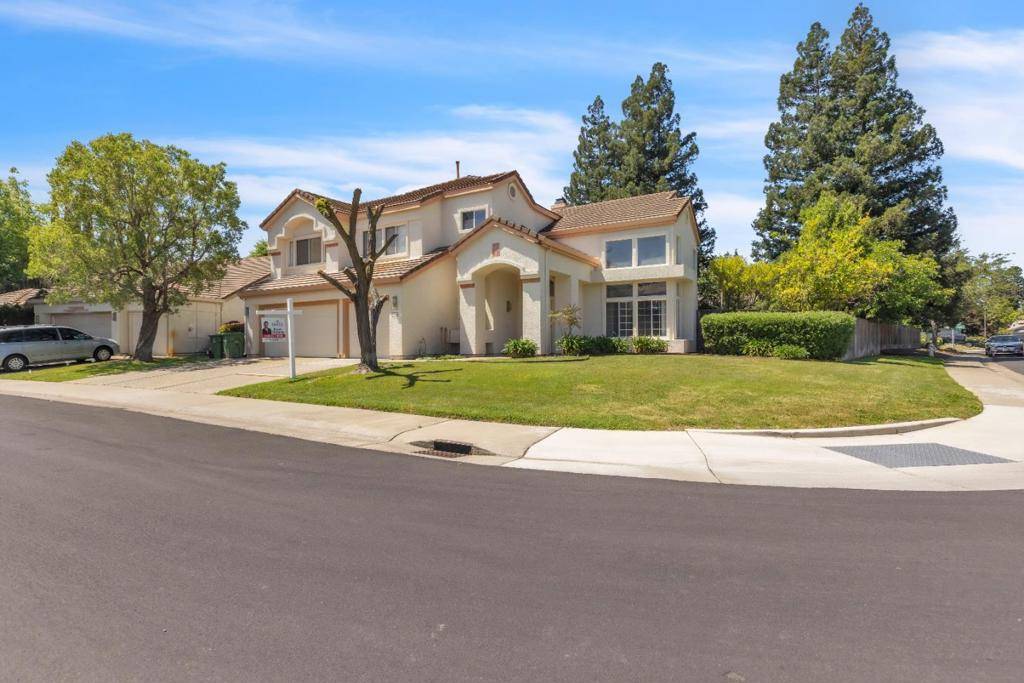 Elk Grove, CA 95758,Address not disclosed