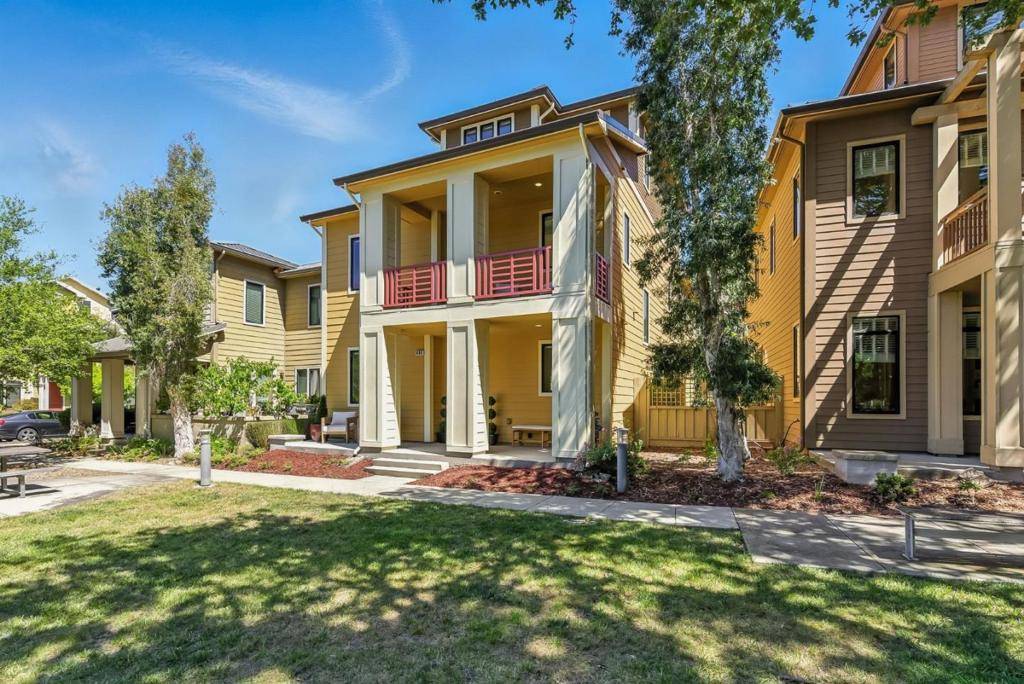 Palo Alto, CA 94306,405 Spruce LN