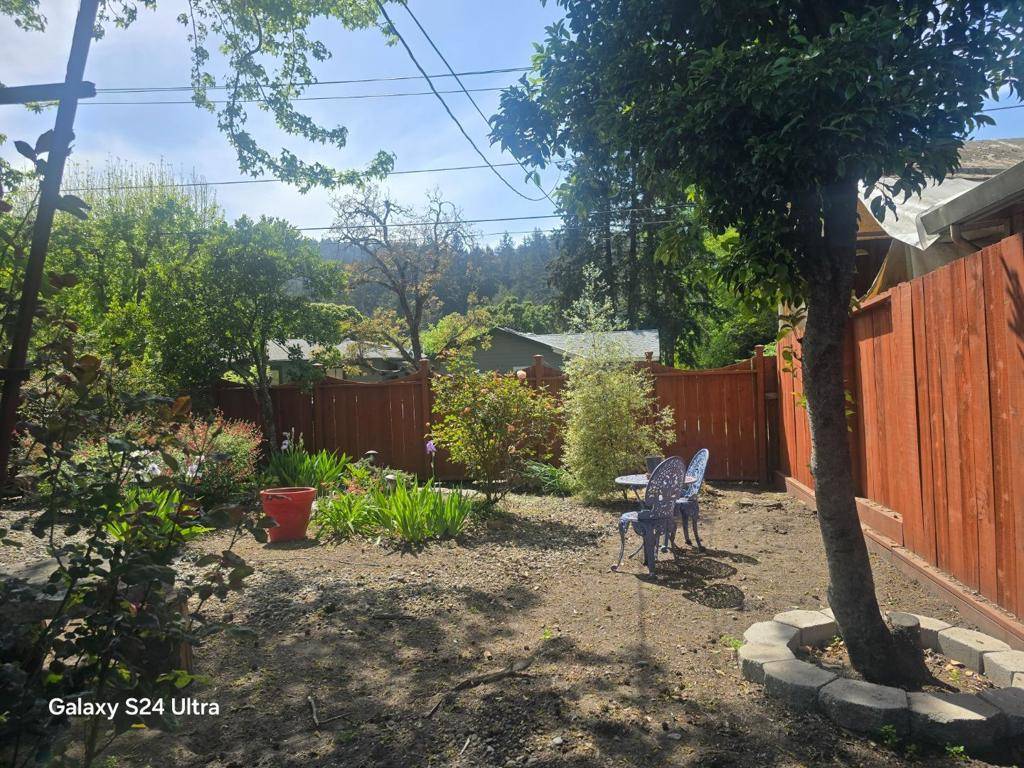 Ben Lomond, CA 95005,8494 Glen Arbor RD