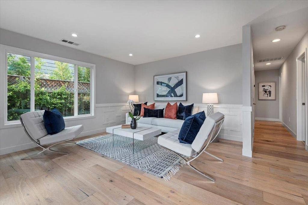 Mountain View, CA 94043,766 Vaquero DR