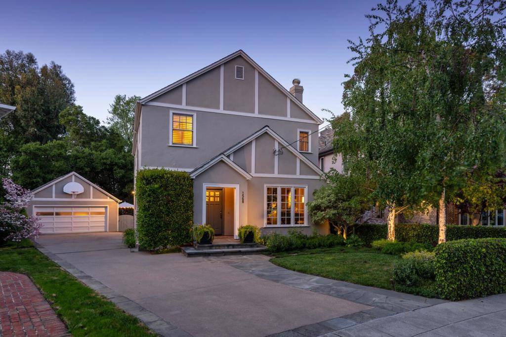 Burlingame, CA 94010,1568 Columbus AVE
