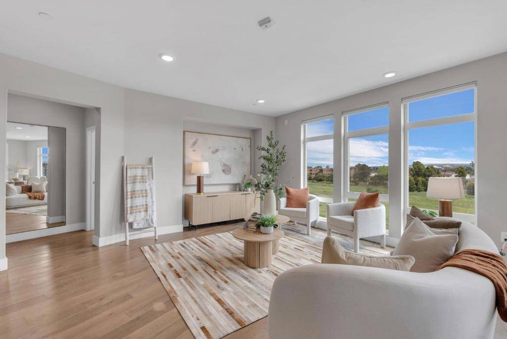 San Mateo, CA 94404,400 Mariners Island BLVD #214