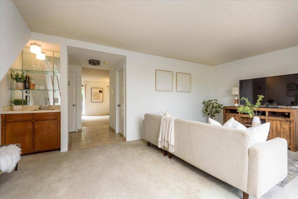 South San Francisco, CA 94080,607 Stonegate DR