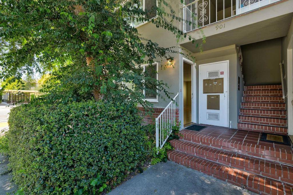 Menlo Park, CA 94025,901 Fremont ST