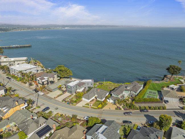 Santa Cruz, CA 95062,4750 Opal Cliff DR
