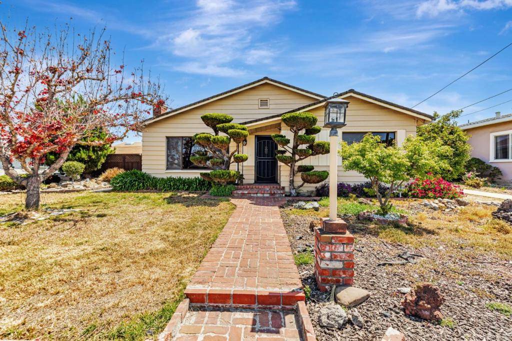 Hollister, CA 95023,1711 Valley View RD