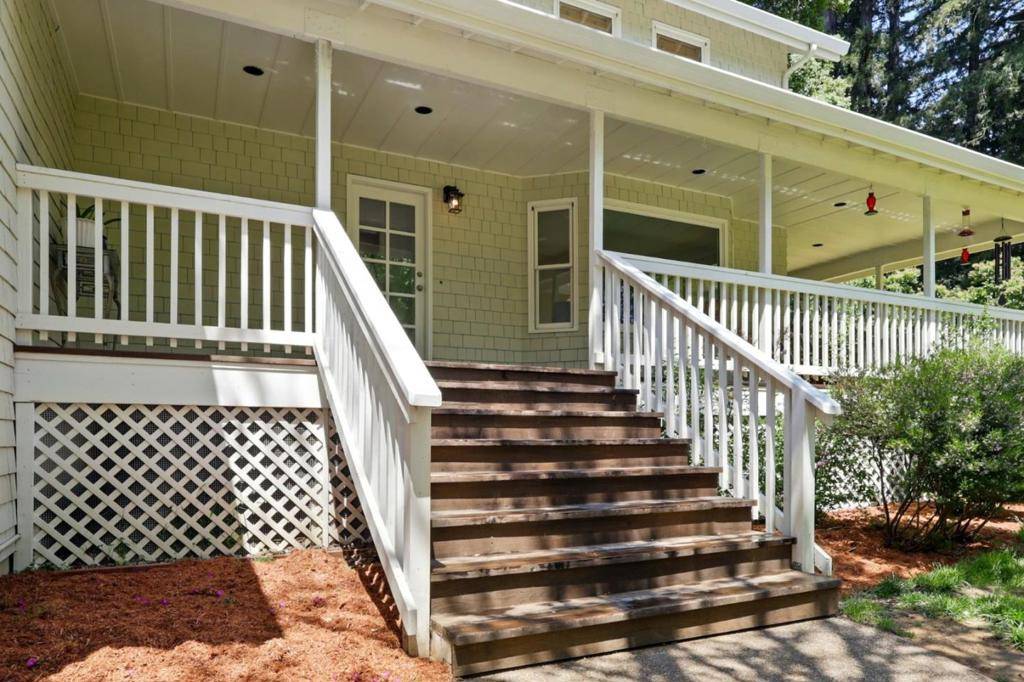 Santa Cruz, CA 95060,20 Grainger LN