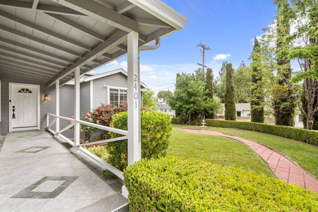 Walnut Creek, CA 94597,2401 Casa WAY