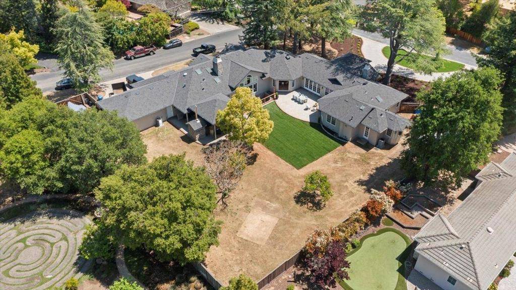Saratoga, CA 95070,18843 Montewood CT
