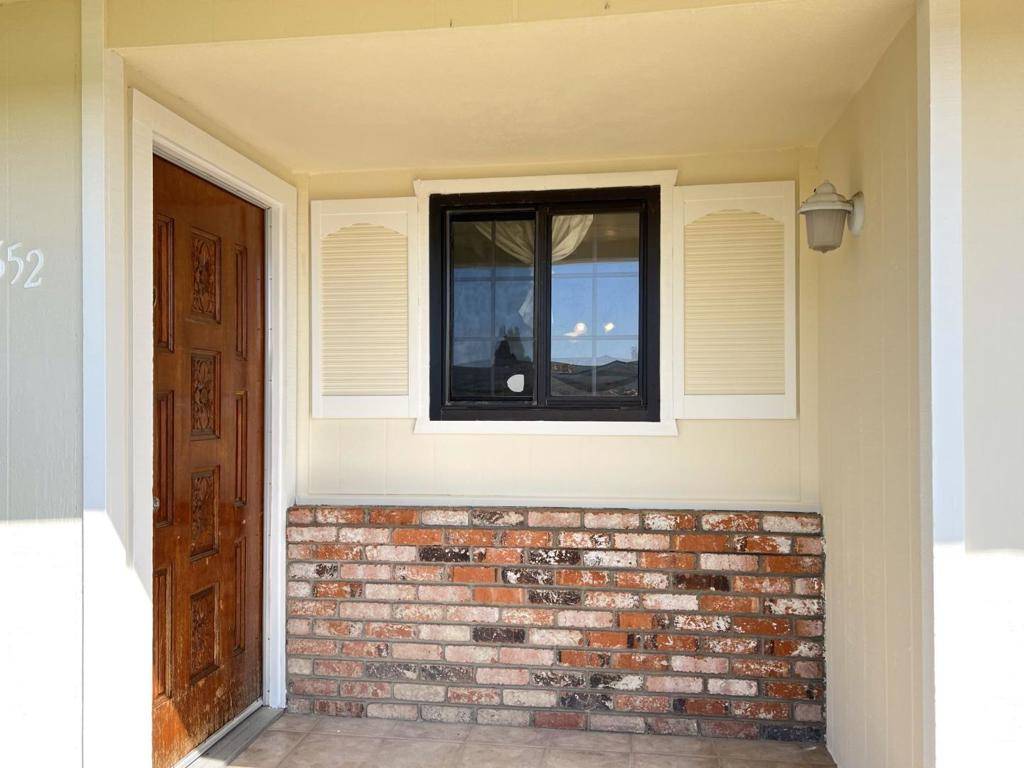 Salinas, CA 93906,18652 Eisenhower ST