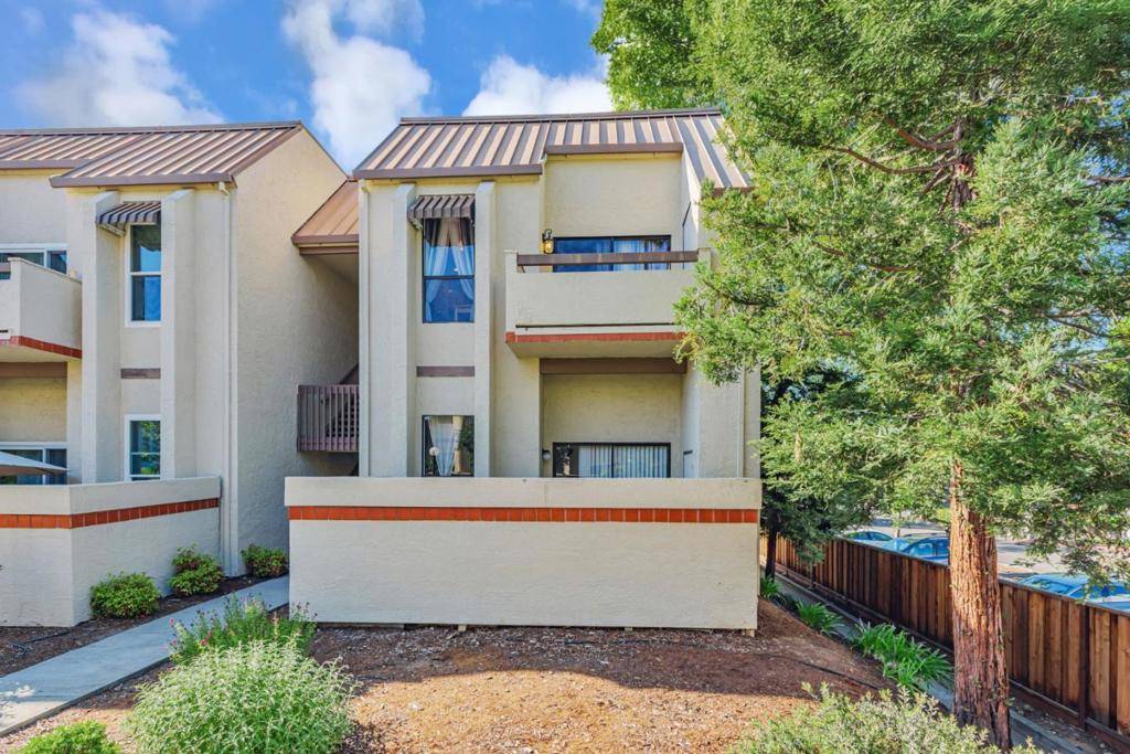 San Jose, CA 95118,1652 Branham Park CT