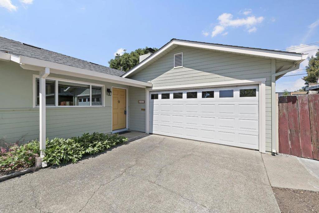 Belmont, CA 94002,408 Cornish WAY