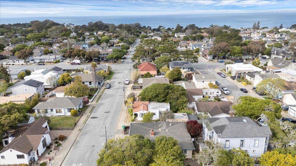 Pacific Grove, CA 93950,728 Spruce AVE