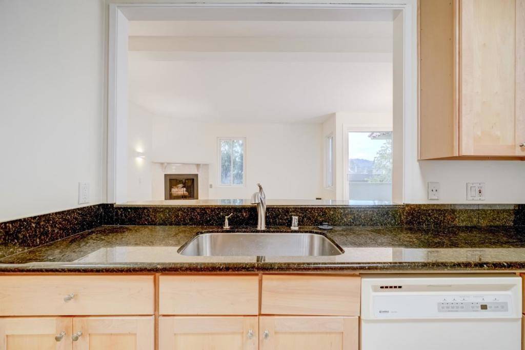 San Mateo, CA 94403,35 28th AVE #302