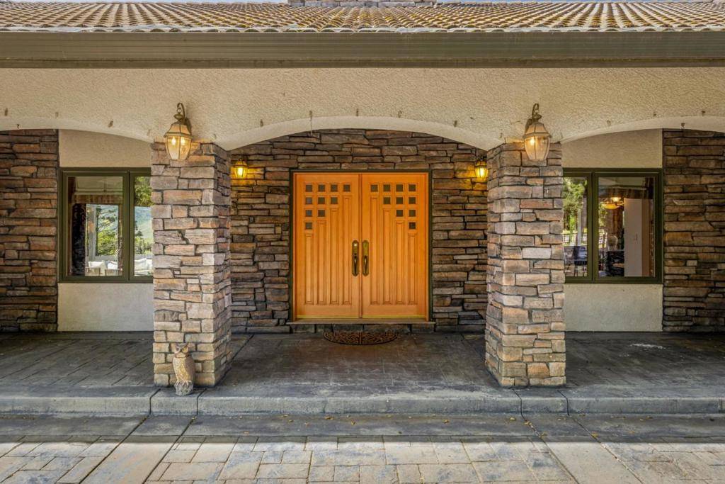 San Juan Bautista, CA 95045,229 Payne RD