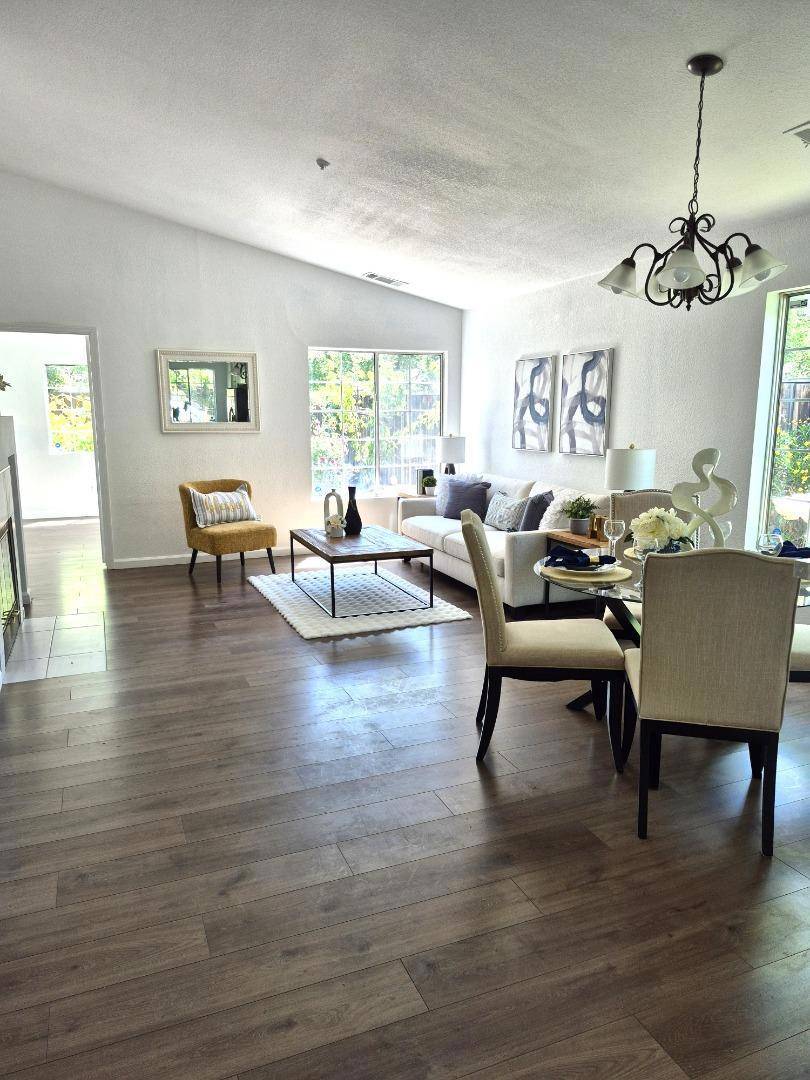 Livermore, CA 94551,525 Saddleback CIR