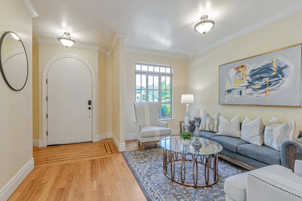 Mountain View, CA 94043,878 Sierra Vista AVE