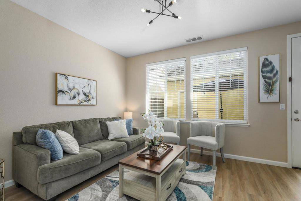 Dublin, CA 94568,7459 Starward DR