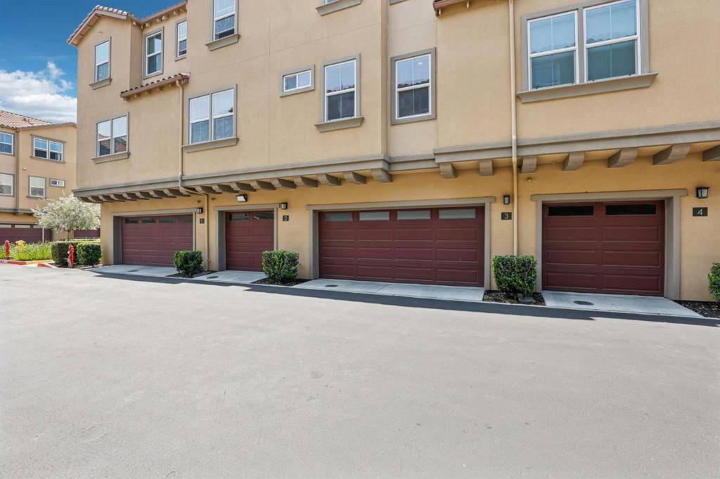 Santa Clara, CA 95050,1400 Civic Center DR #3